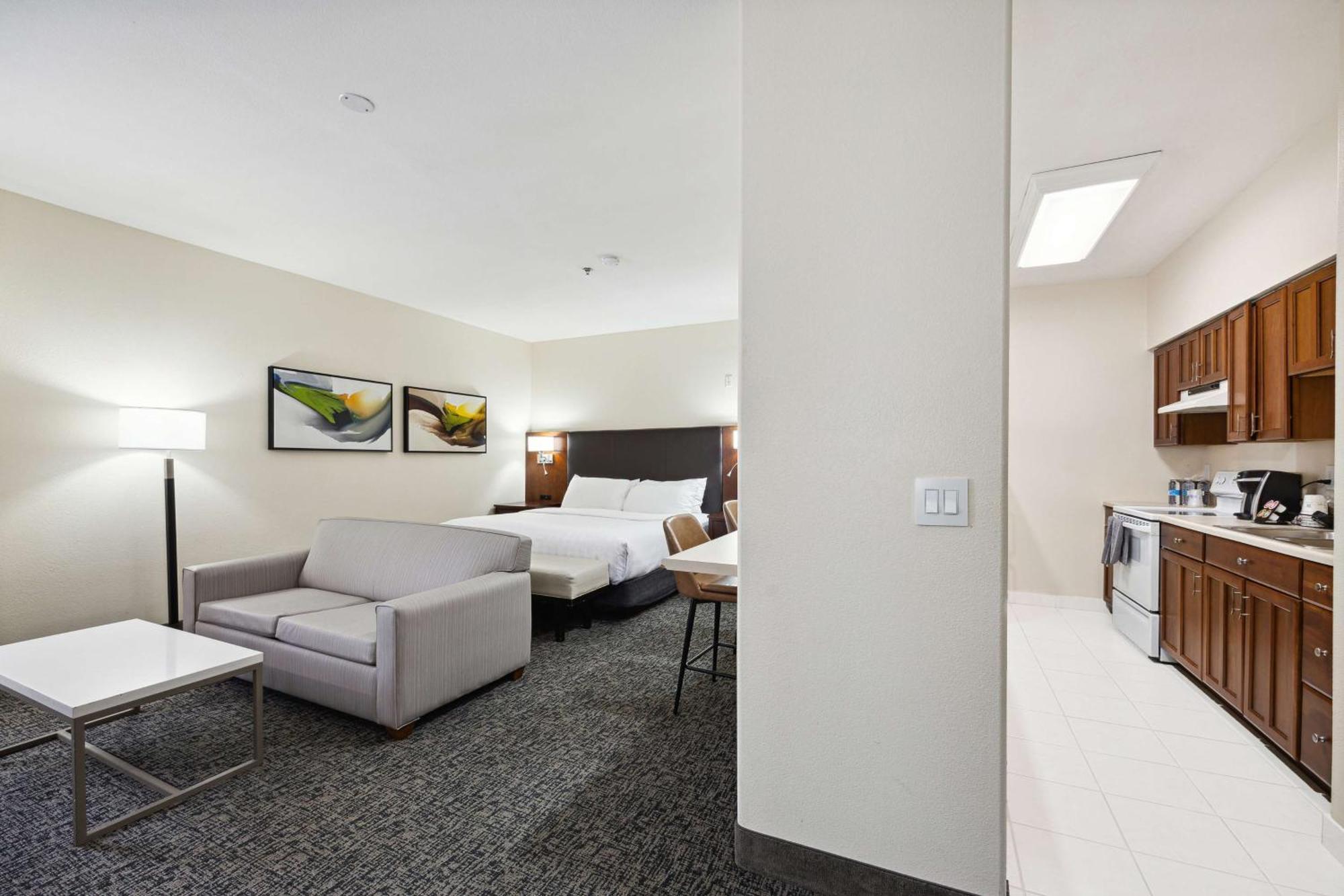 Hotel Western Downtown &